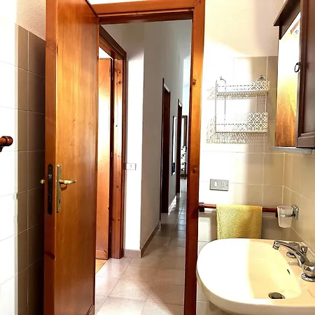 別荘 Casa Flores Tertenìa